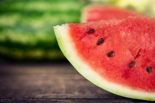 吃瓜文案 朋友圈,揭秘朋友圈那些让人捧腹的吃瓜瞬间  第3张